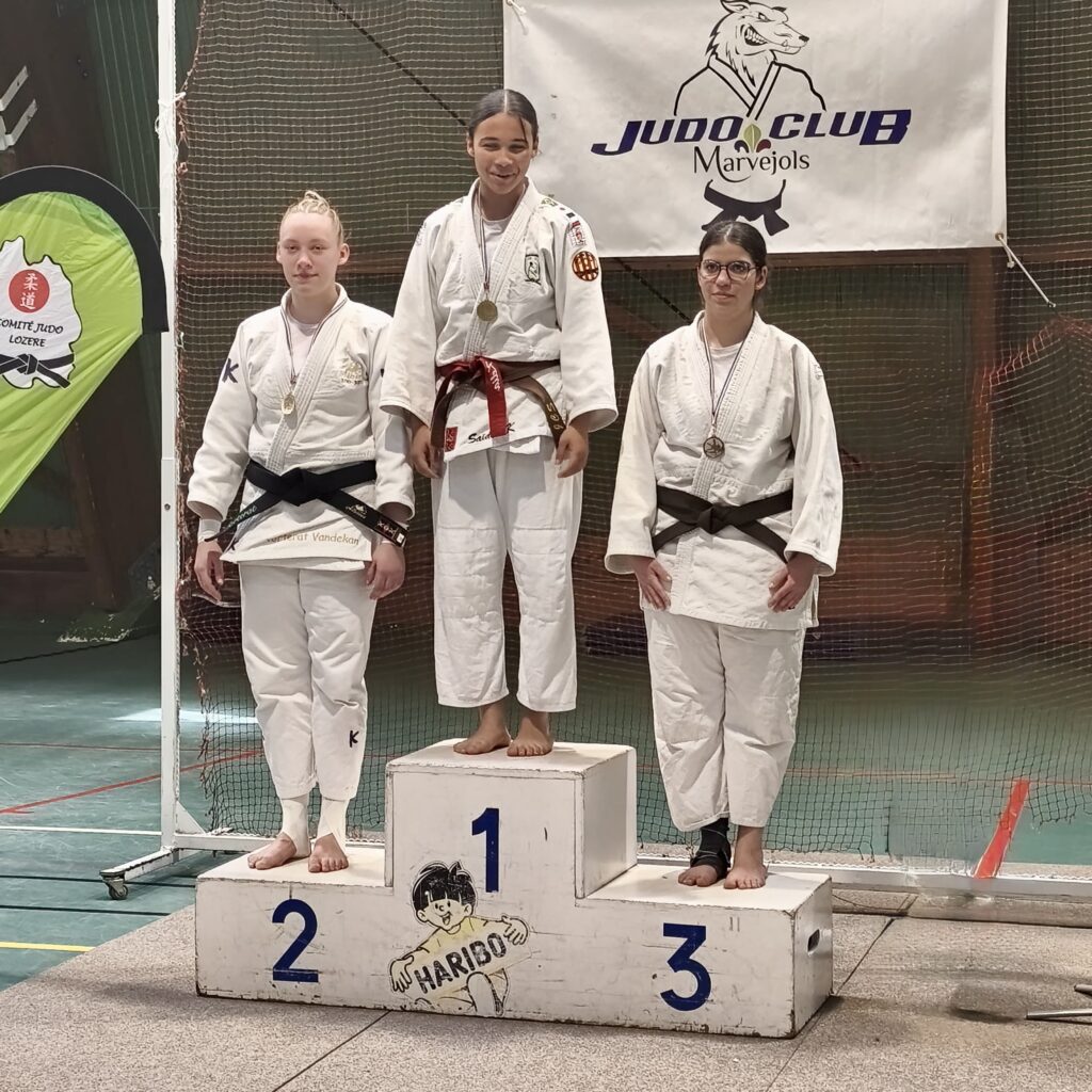 Léane Torterat 2e en -70 kg à la zone Méditerranée cadettes à Marvejols