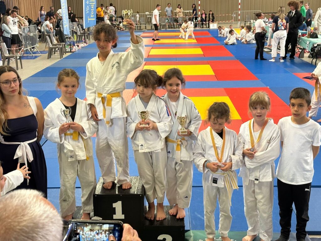Julia 5e – Groupe JUDO Albères Illibéris