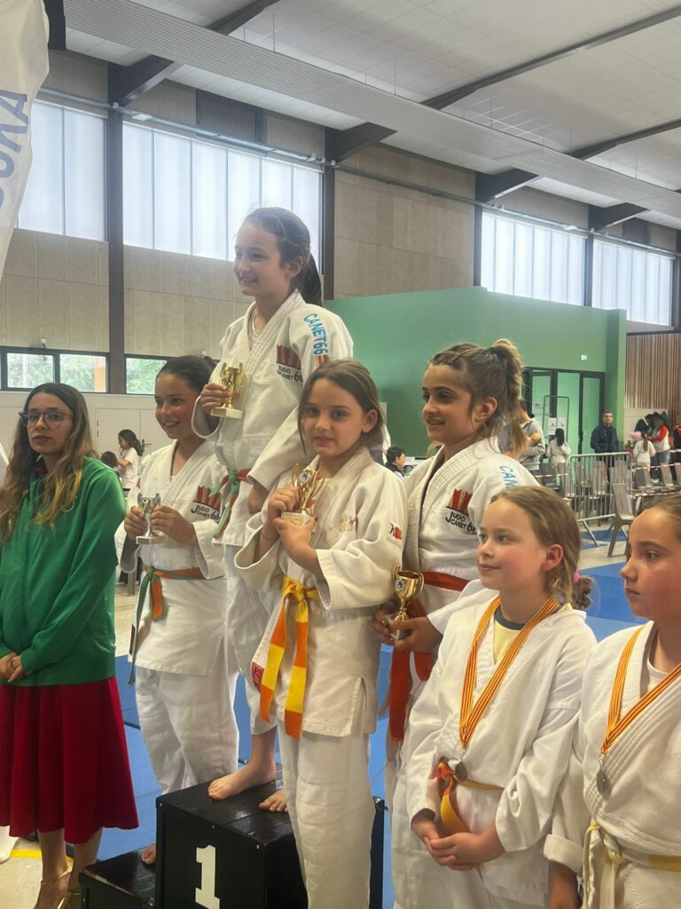 Lyna 3e du JUDO Albères Illibéris récompensée au tournoi de Trouillas